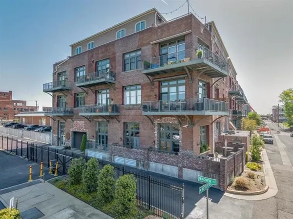 $2,995 | 435 South Front Street, Unit 109, Memphis, TN 38103