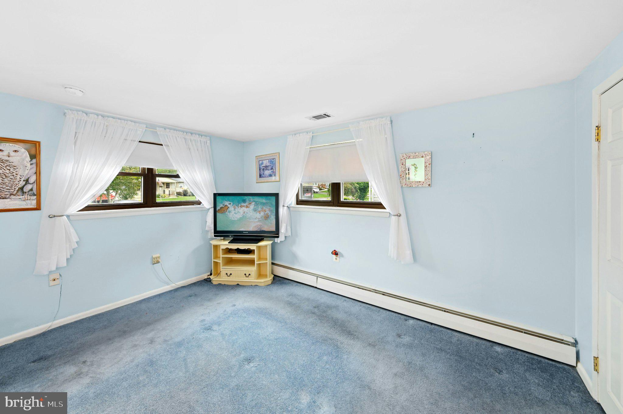 840 Roger Road Warminster, PA 18974 - Photo 14 of 30 Gallery Image 14