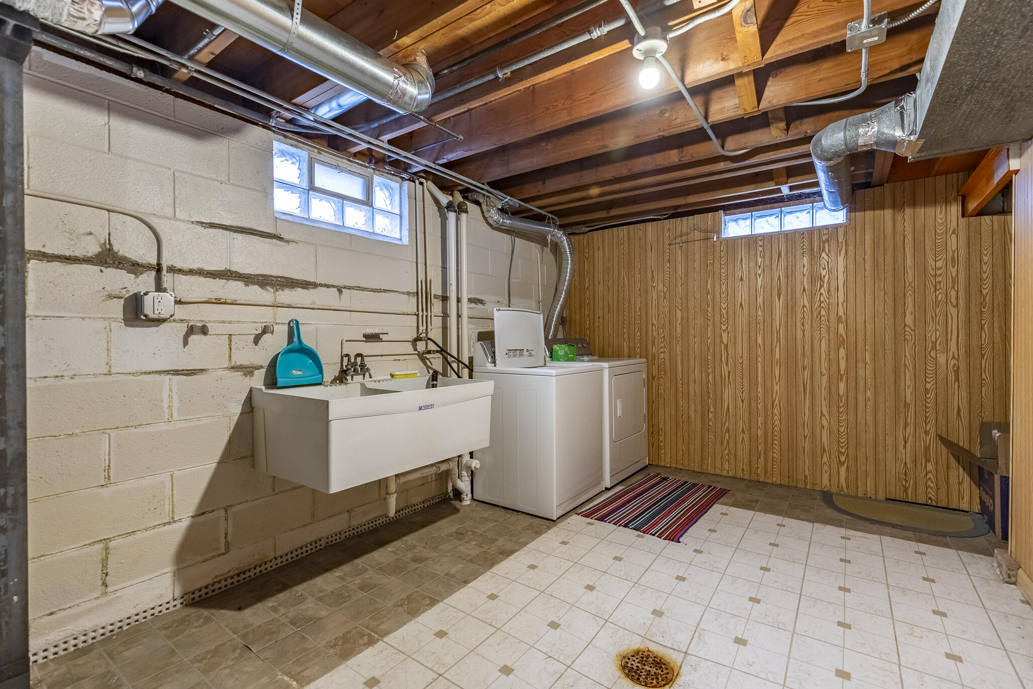 3543 44th Street Highland, IN 46322 - Photo 23 of 30 2054x1369