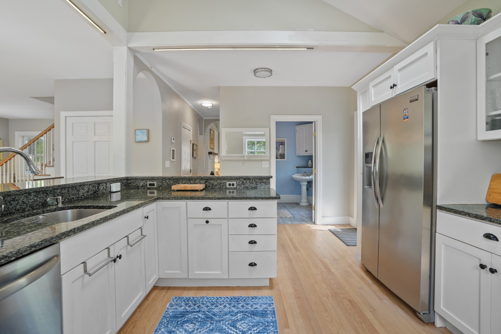 10 North Bog Road Edgartown, MA 02539 - Photo 12 of 37