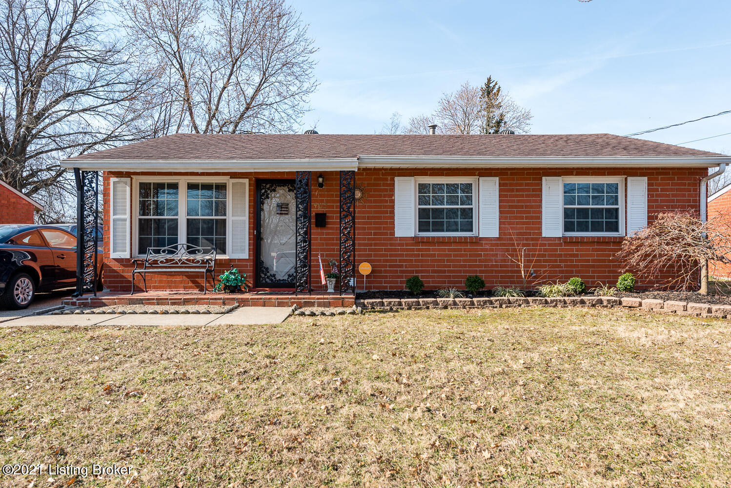 402 Mac Brae Road Louisville, KY 40214 - Photo 1 of 34 402 Mac Brae (2 of 34)