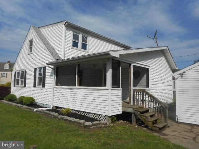 8230 Watersedge Road Dundalk, MD 21222 - Photo 22 of 26 Exterior (Rear)