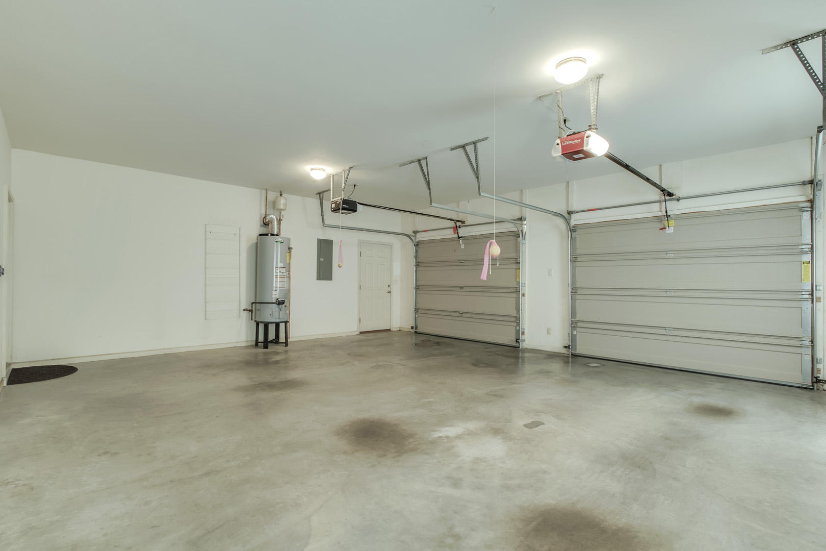 109 Amanda Place Oak Ridge, TN 37830 - Photo 35 of 38 35_AmandaPlace_109_Garage