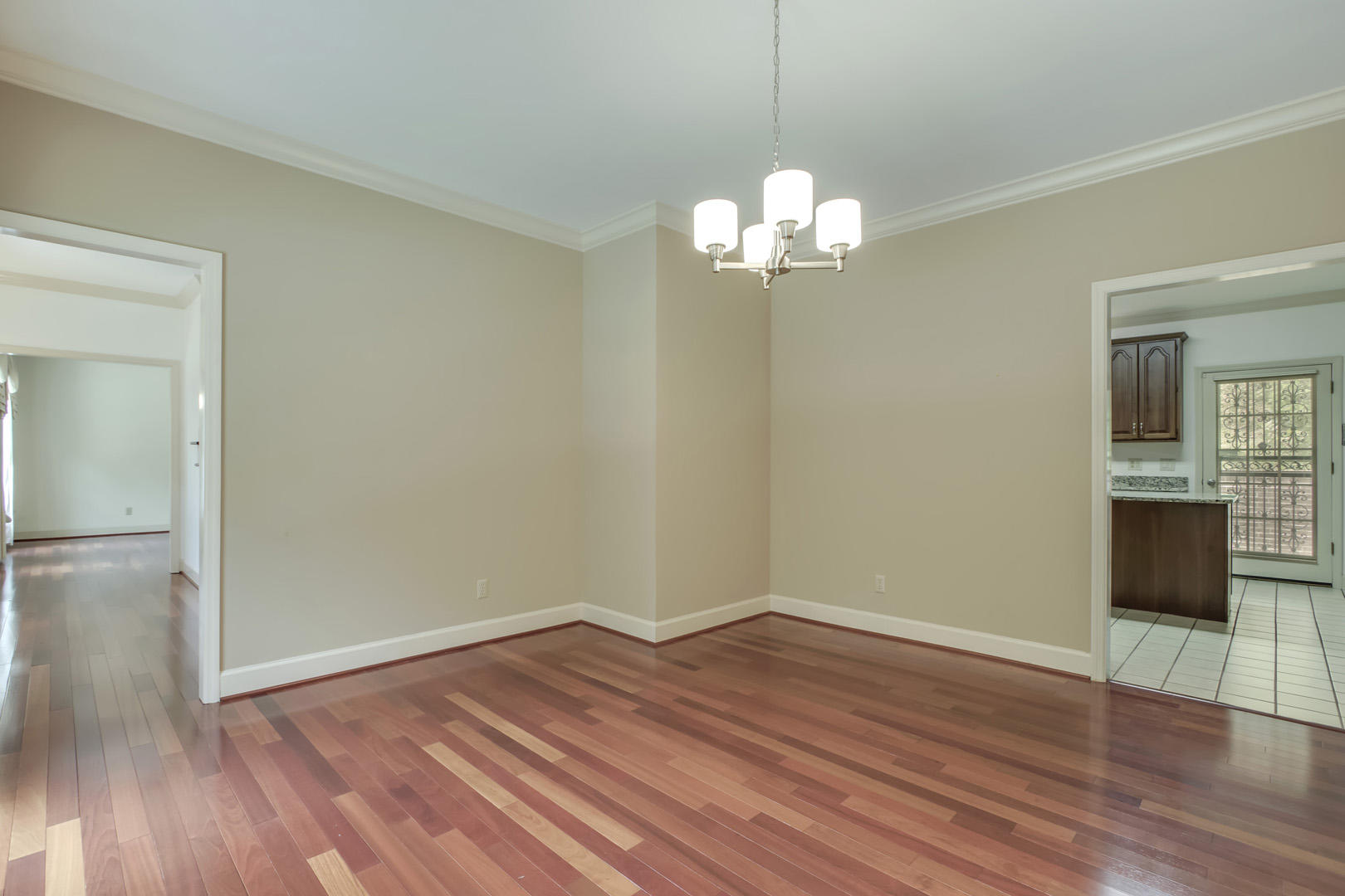 109 Amanda Place Oak Ridge, TN 37830 - Photo 10 of 38 10_AmandaPlace_109_Dining03