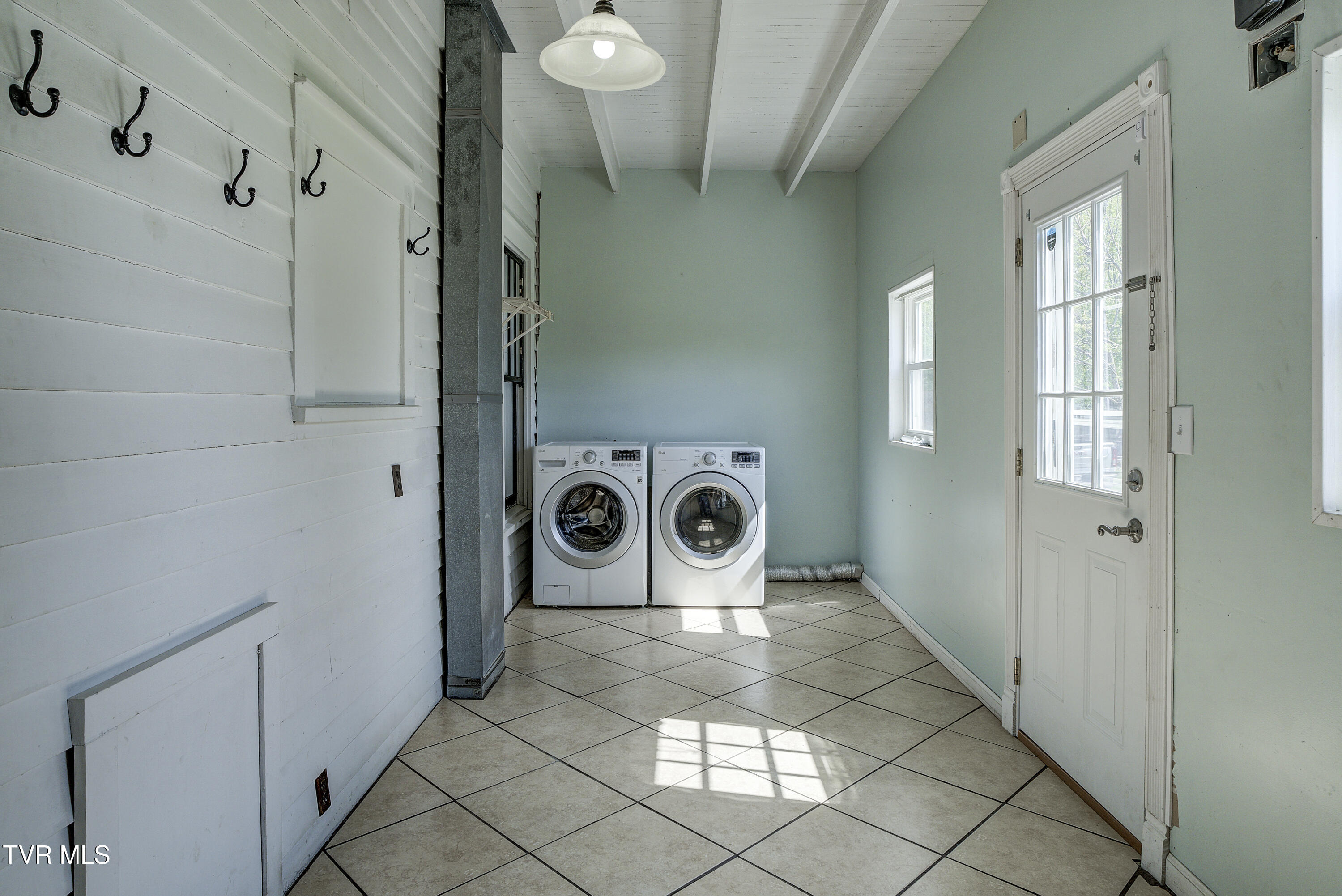 312 Love Street Erwin, TN 37650 - Photo 23 of 50 Love-18