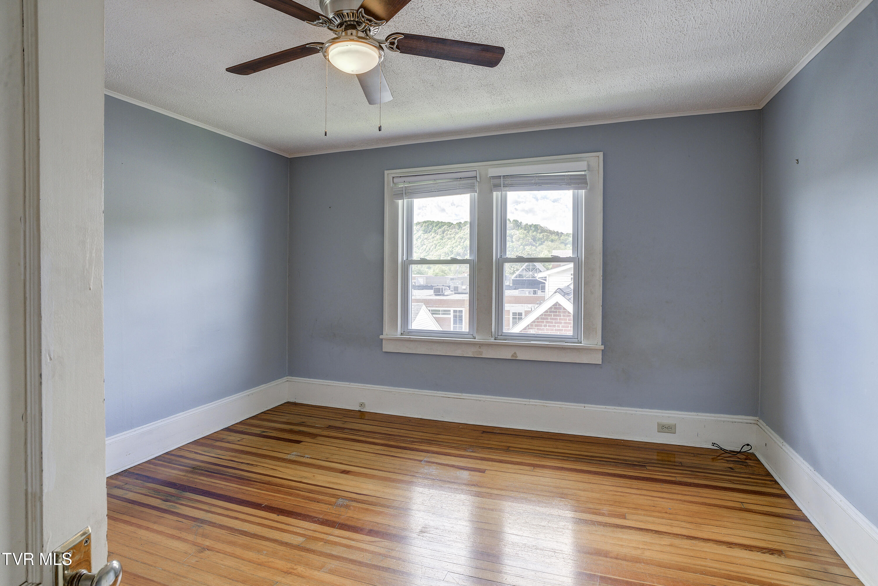 312 Love Street Erwin, TN 37650 - Photo 32 of 50 Love-27