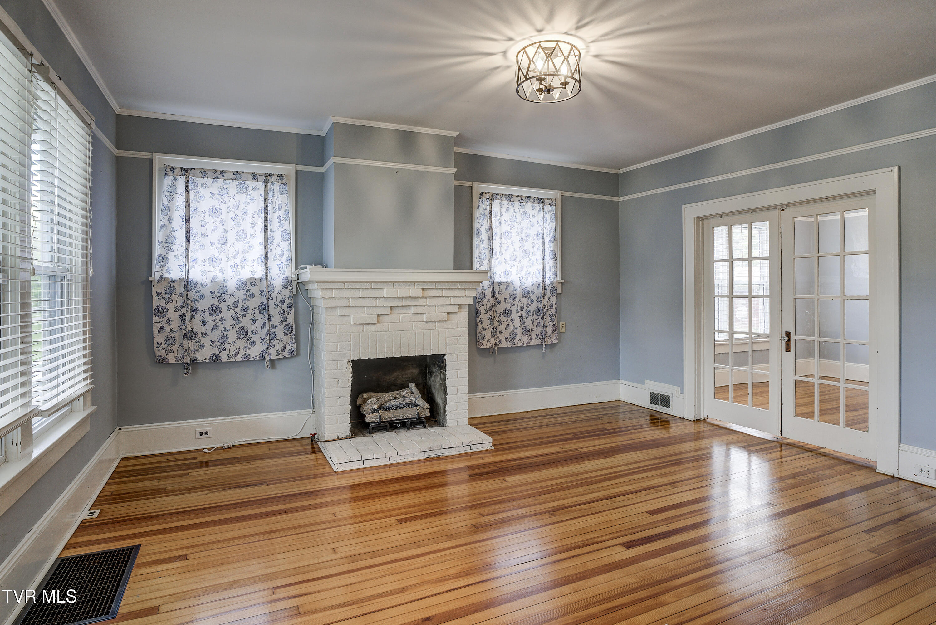 312 Love Street Erwin, TN 37650 - Photo 6 of 50 Love-1