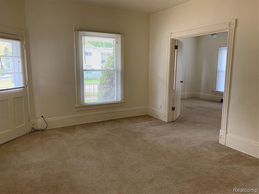 209 Elm Street Flushing, MI 48433 - Photo 16 of 21