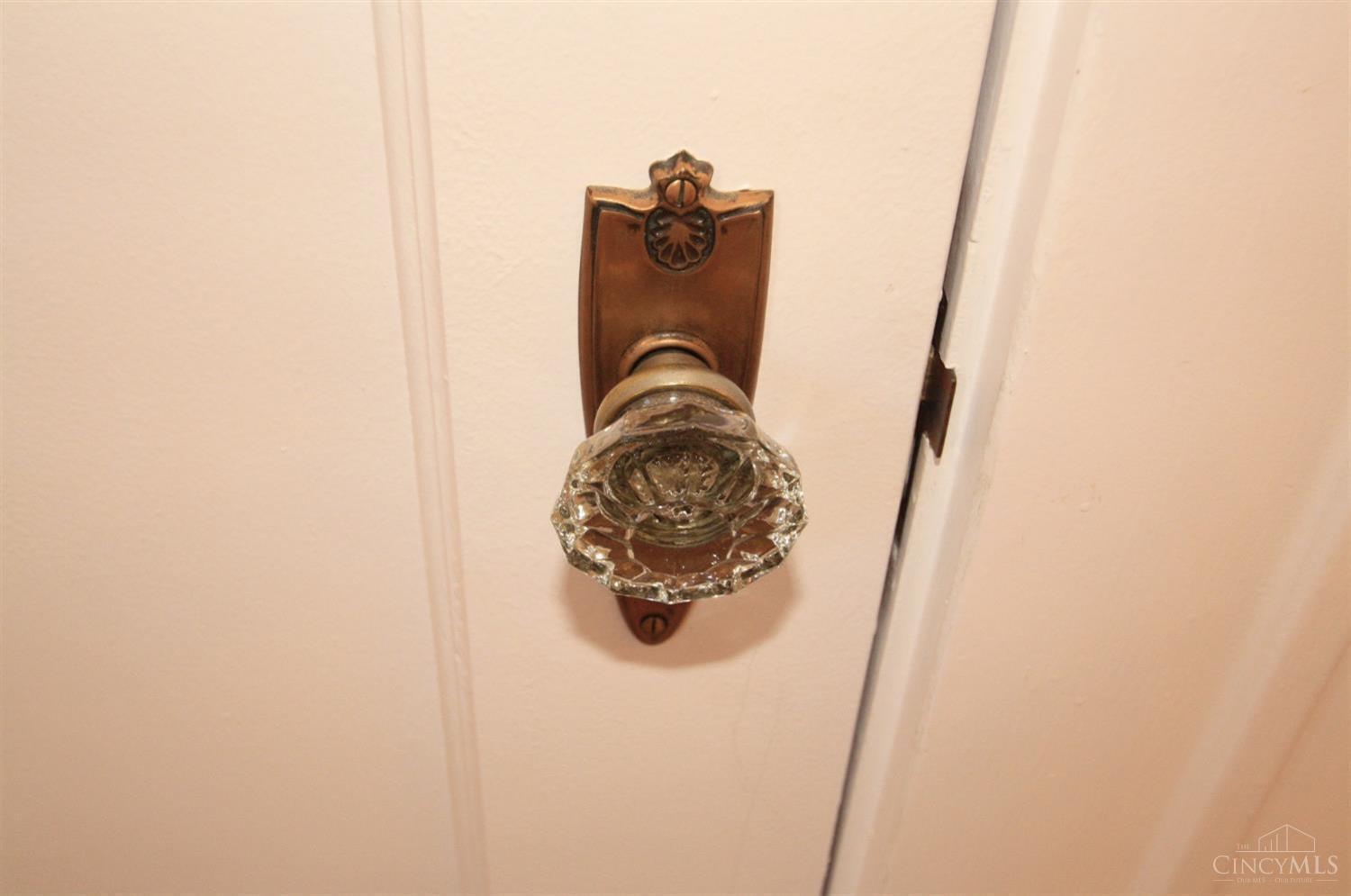 1043 Rutledge Avenue Cincinnati, OH 45205 - Photo 16 of 31 Gallery Image 16