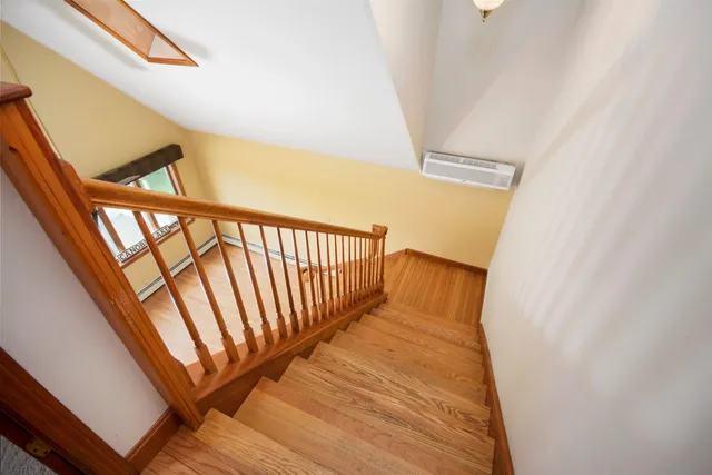 $764,995 | 108 South Shore Road, Windham, NH 03087