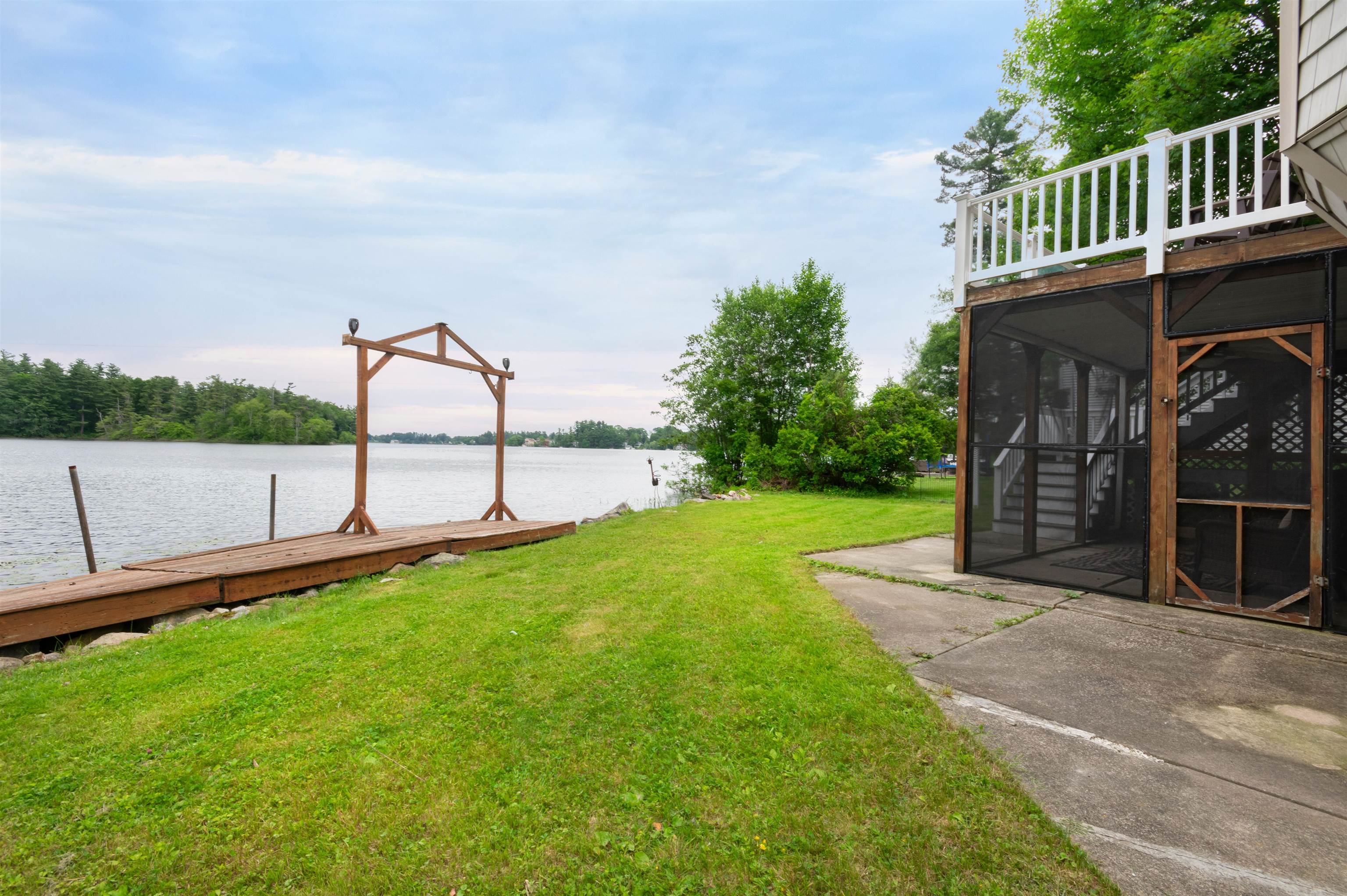 108 South Shore Road Windham, NH 03087 - Photo 8 of 47