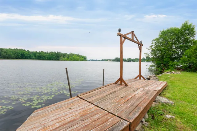 $764,995 | 108 South Shore Road, Windham, NH 03087