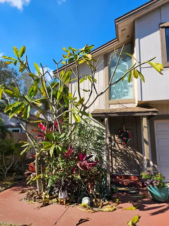 $2,600 | 5 Fairway Drive, Unit 8, Cocoa Beach, FL 32931