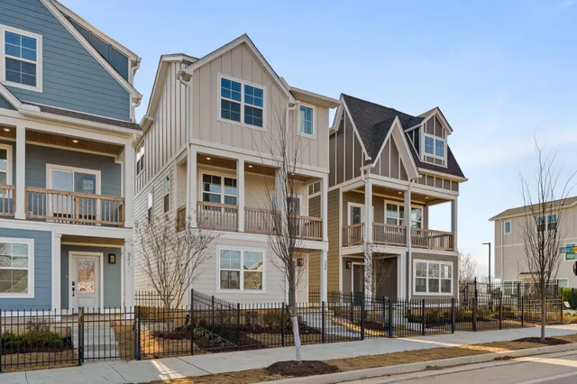 $413,800 | 249 Nesbitt Lane, Madison, TN 37115