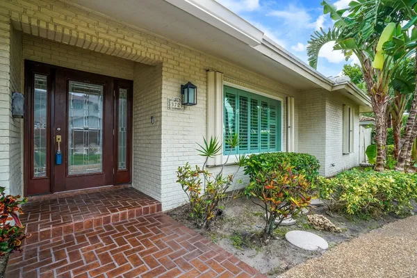 $6,000 | 3721 Northeast 29th Avenue, Lighthouse Point, FL 33064