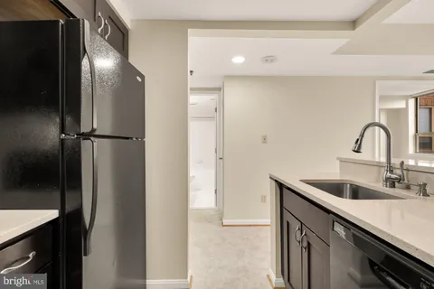 $327,500 | 4808 Moorland Lane, Unit 614, Bethesda, MD 20814