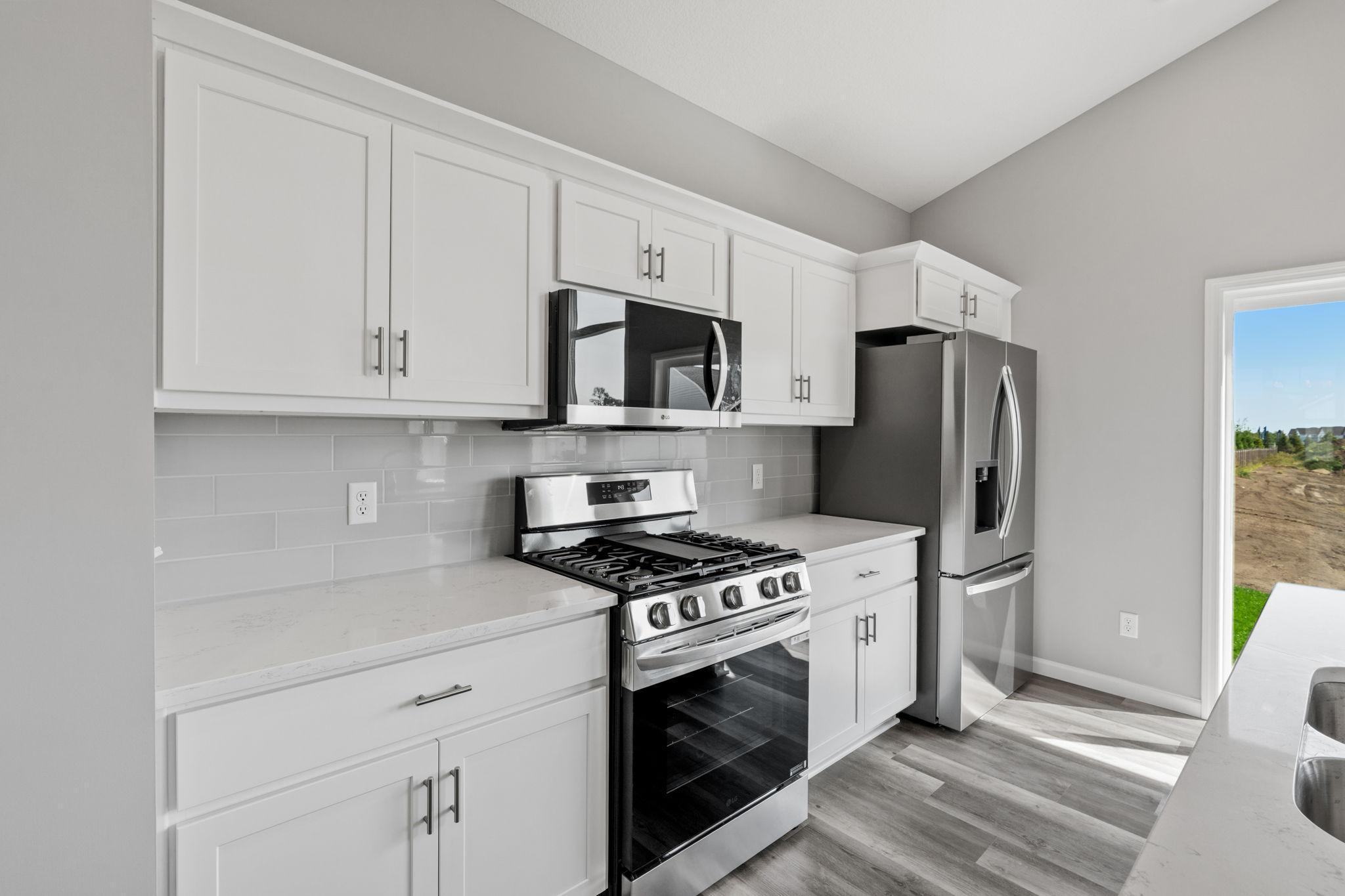 812 Fox River Road Somerset, WI 54025 - Photo 6 of 39