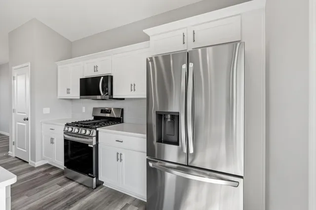 $424,900 | 812 Fox River Road, Somerset, WI 54025