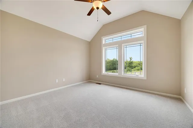 $600,040 | 7012 Northeast 102nd Court, Kansas City, MO 64156