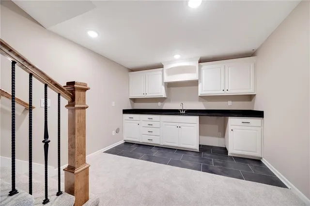 $600,040 | 7012 Northeast 102nd Court, Kansas City, MO 64156