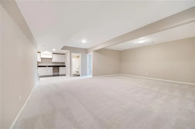 $600,040 | 7012 Northeast 102nd Court, Kansas City, MO 64156