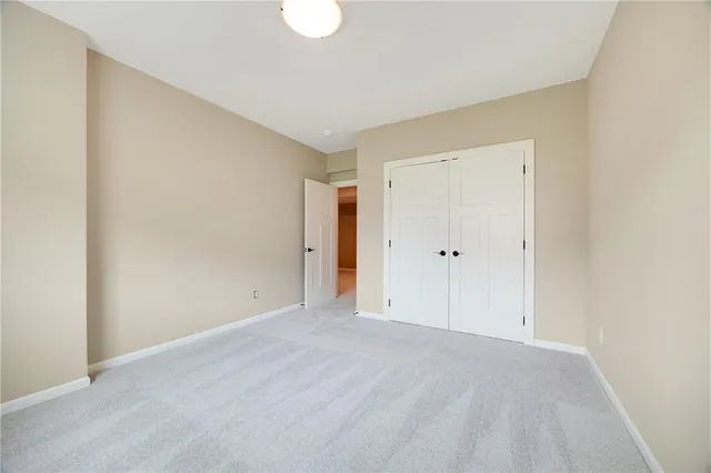 $600,040 | 7012 Northeast 102nd Court, Kansas City, MO 64156