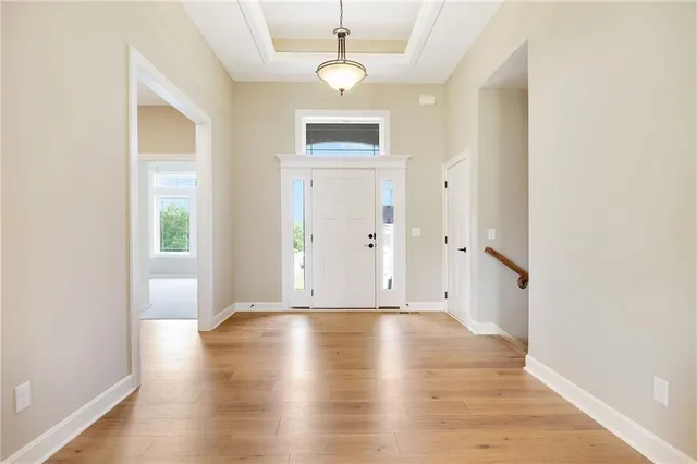 $600,040 | 7012 Northeast 102nd Court, Kansas City, MO 64156