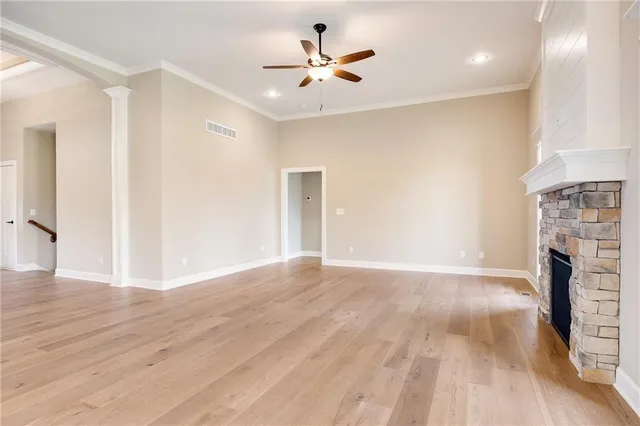 $600,040 | 7012 Northeast 102nd Court, Kansas City, MO 64156