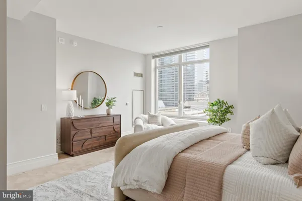 $1,575,000 | 130 South 18th Street, Unit 1803, Philadelphia, PA 19103