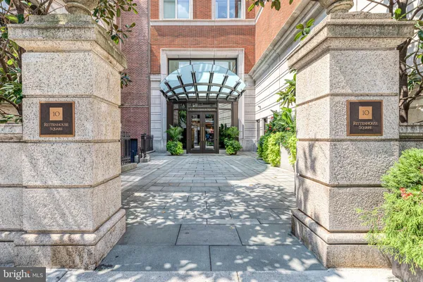 $1,575,000 | 130 South 18th Street, Unit 1803, Philadelphia, PA 19103