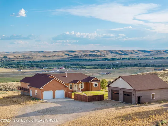 $1,200,000 | 63 Iroquois Trail, Pinedale, WY 82941