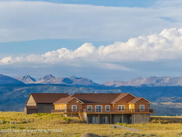 $1,200,000 | 63 Iroquois Trail, Pinedale, WY 82941