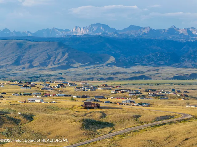 $1,200,000 | 63 Iroquois Trail, Pinedale, WY 82941