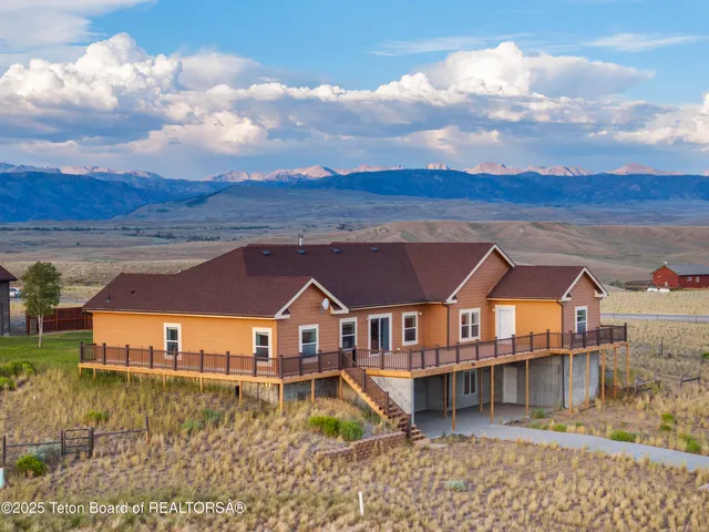 $1,200,000 | 63 Iroquois Trail, Pinedale, WY 82941