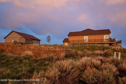 $1,200,000 | 63 Iroquois Trail, Pinedale, WY 82941