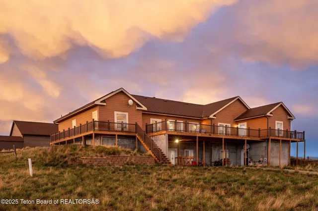 $1,200,000 | 63 Iroquois Trail, Pinedale, WY 82941
