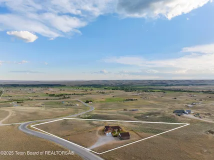 $1,200,000 | 63 Iroquois Trail, Pinedale, WY 82941