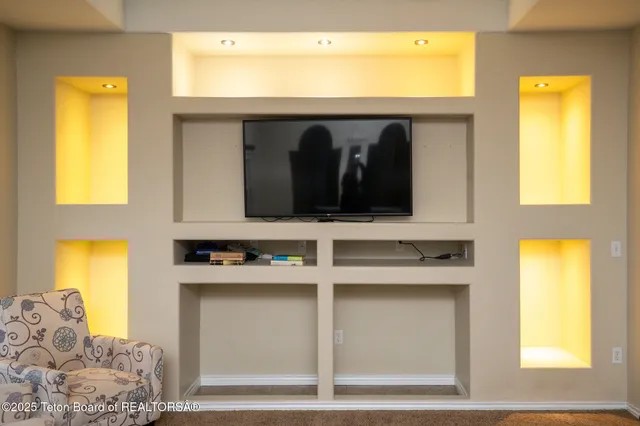 $1,200,000 | 63 Iroquois Trail, Pinedale, WY 82941