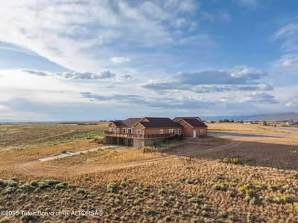 $1,200,000 | 63 Iroquois Trail, Pinedale, WY 82941