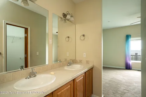 $1,200,000 | 63 Iroquois Trail, Pinedale, WY 82941