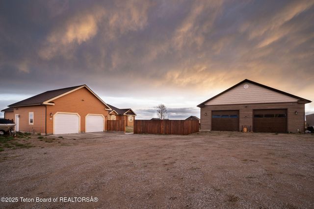 $1,200,000 | 63 Iroquois Trail, Pinedale, WY 82941