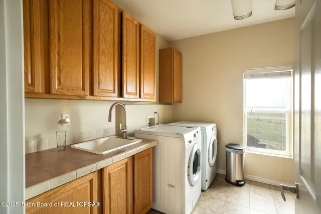 $1,200,000 | 63 Iroquois Trail, Pinedale, WY 82941