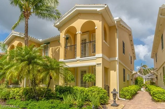 $524,800 | 8055 Sorrento Lane, Naples, FL 34114