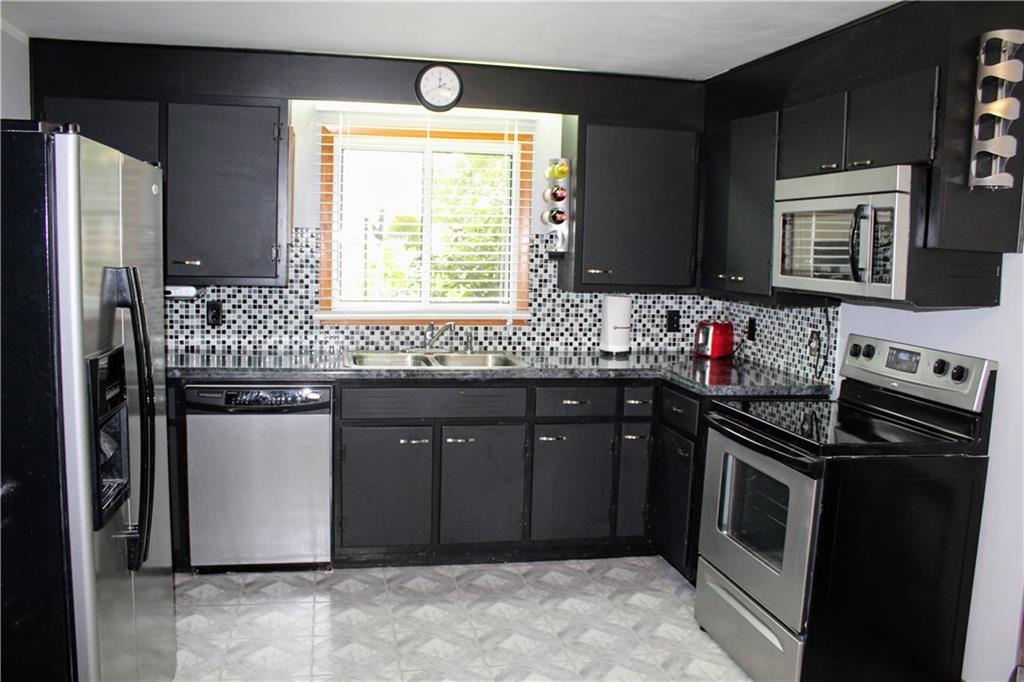 6422 Milhouse Road Indianapolis, IN 46221 - Photo 11 of 47 Gallery Image 11