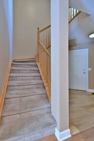 $310,000 | 5205 Granite Court, Crystal Lake, IL 60012