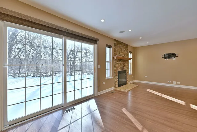 $310,000 | 5205 Granite Court, Crystal Lake, IL 60012