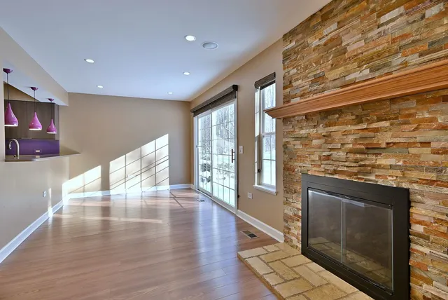 $310,000 | 5205 Granite Court, Crystal Lake, IL 60012