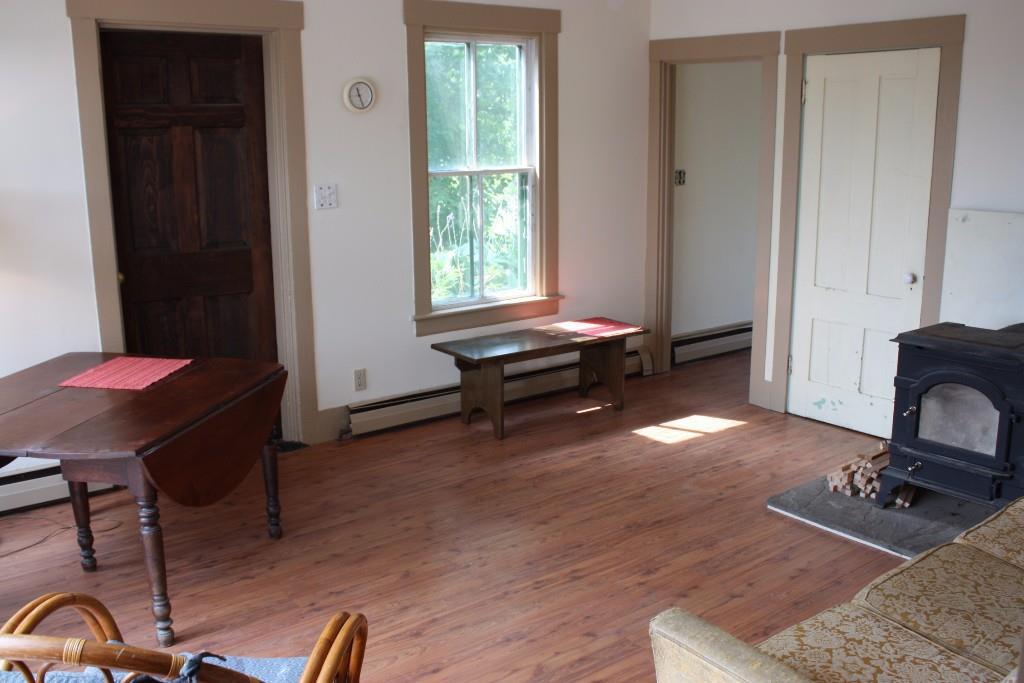 3202 Friendship Road Waldoboro, ME 04572 - Photo 11 of 21 Living Room