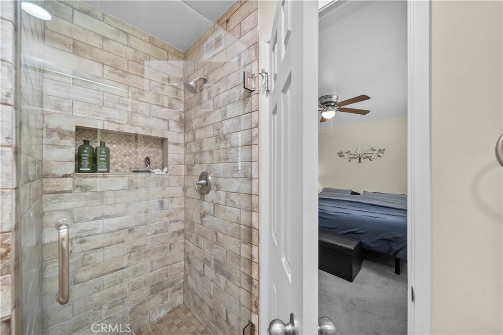 24607 Fourl Road Newhall, CA 91321 - Photo 15 of 25
