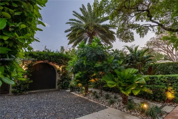 $19,500 | 231 Fluvia Avenue, Coral Gables, FL 33134
